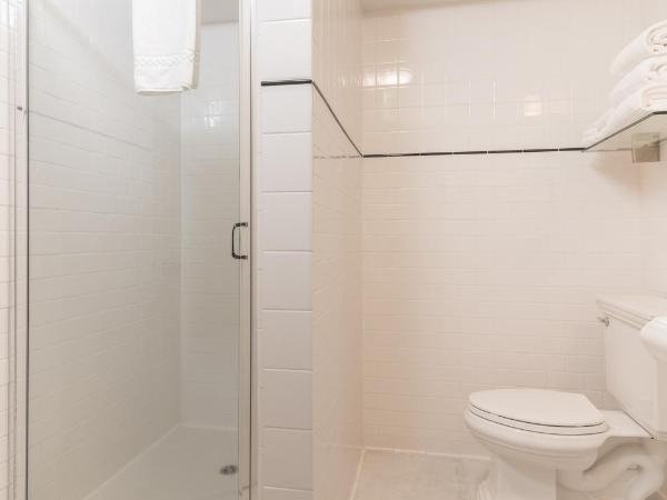 The Greens Hotel on Del Paso : photo 3 de la chambre chambre double