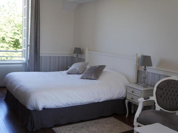 Manoir 1685 Saint Malo : photo 8 de la chambre chambre lit king-size deluxe