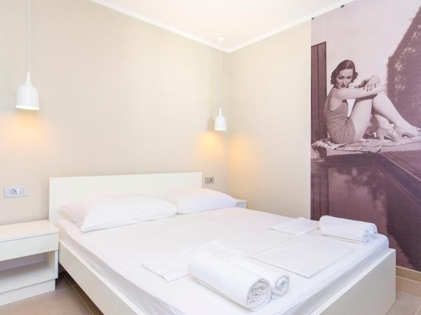 Hostel Dvor : photo 3 de la chambre chambre double avec salle de bains commune