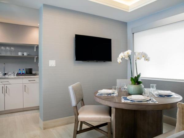 Elita Hotel : photo 6 de la chambre appartement de grand standing avec suite lit king-size