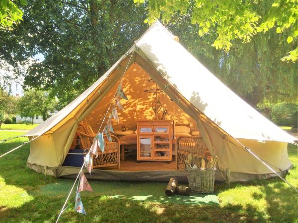 Oxford Riverside Glamping : photo 2 de la chambre tente cloche