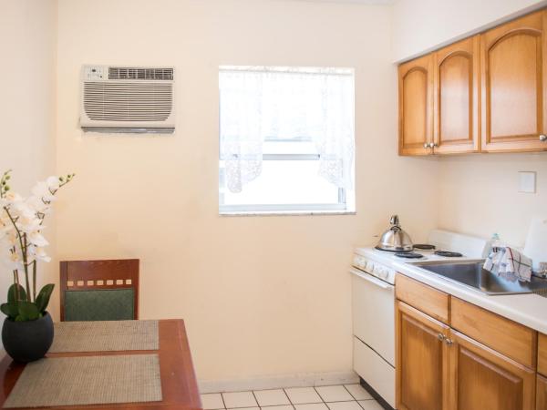 Shore Haven Resort Inn : photo 5 de la chambre chambre double avec kitchenette