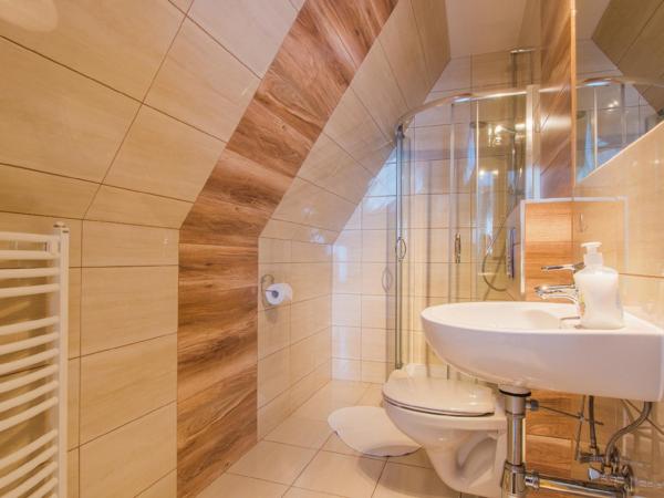 Willa Wrzos : photo 3 de la chambre studio avec balcon (4 adultes)