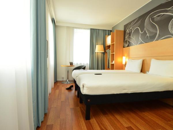 ibis Edinburgh Centre South Bridge - Royal Mile : photo 2 de la chambre chambre standard 2 lits simples