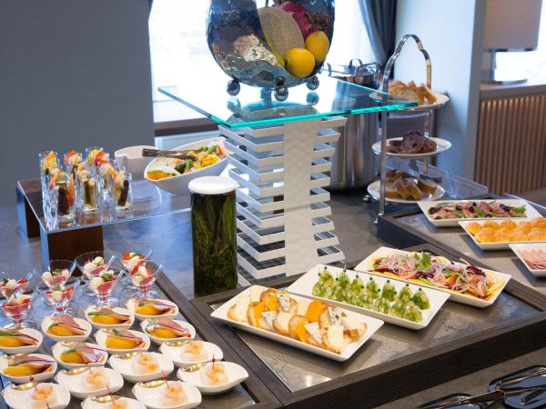 Grand Prince Hotel Hiroshima : photo 5 de la chambre chambre lits jumeaux Étage club - non-fumeurs