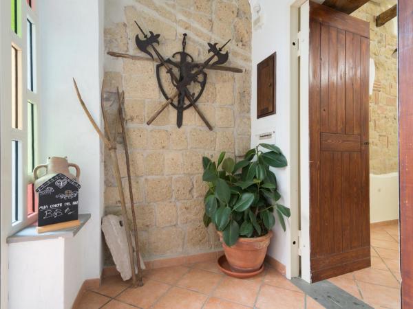 Alla Corte del Re Dimora Storica : photo 10 de la chambre chambre triple avec salle de bains privative