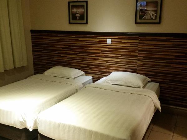Hotel Iskandar : photo 2 de la chambre chambre double ou lits jumeaux standard