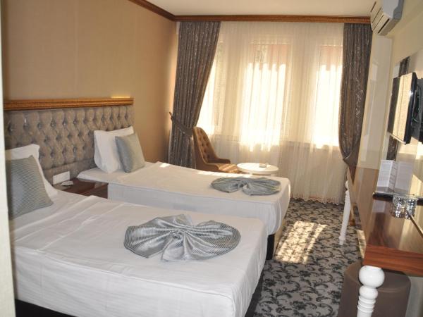 Grand Sera Hotel : photo 8 de la chambre chambre double ou lits jumeaux standard