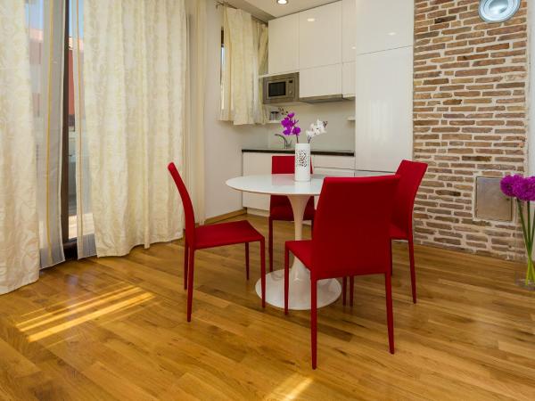 City Square : photo 3 de la chambre studio avec terrasse