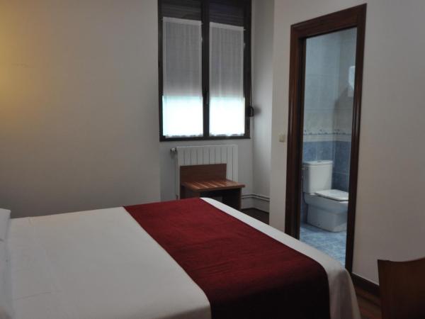 Pension Alameda : photo 3 de la chambre chambre double Économique