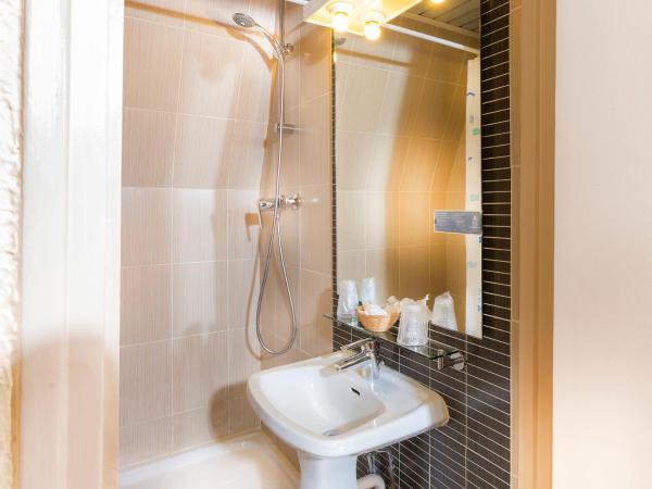 Hôtel de France Quartier Latin : photo 7 de la chambre chambre triple