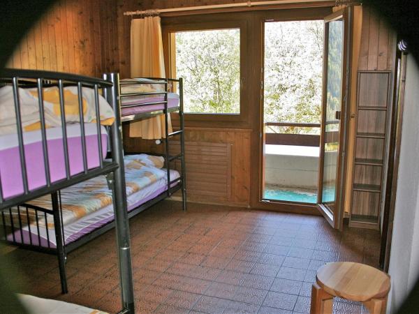 La Cordée : photo 4 de la chambre chambre quadruple avec salle de bains commune