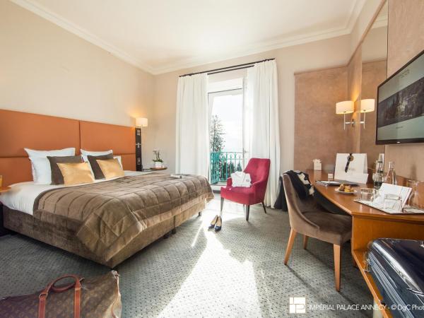 Impérial Palace : photo 3 de la chambre chambre prestige lac avec balcon - accès au spa inclus - réservation nécessaire