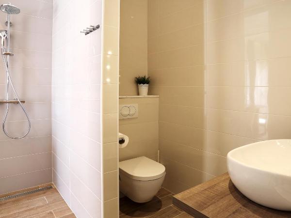 Villa M : photo 6 de la chambre chambre double deluxe avec balcon