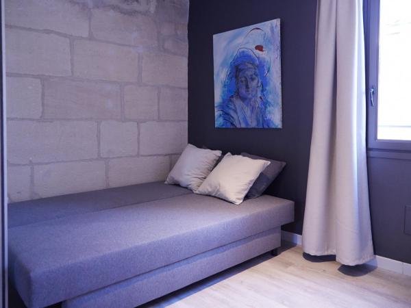 La Résidence Arles Centre : photo 1 de la chambre appartement avec terrasse - 3ème Étage 