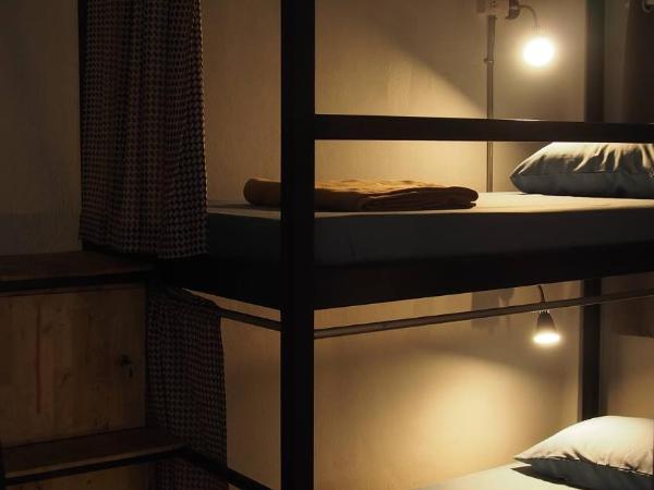 Dhub Hostel Donmueng : photo 9 de la chambre lit superposé dans dortoir mixte