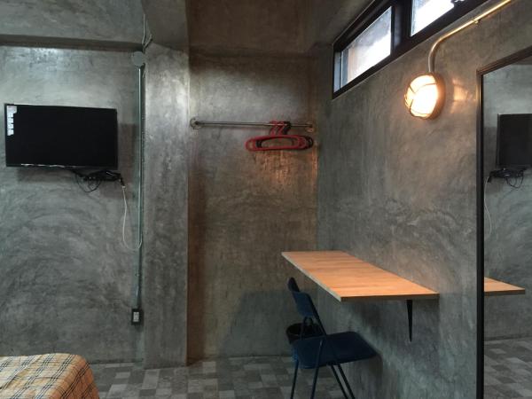 Chiangmai HomeTeL : photo 2 de la chambre chambre lits jumeaux - vue sur montagne