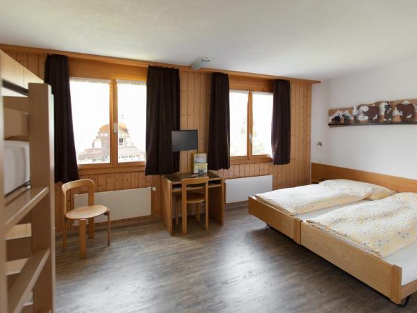 Hotel Edelweiss : photo 1 de la chambre chambre quadruple