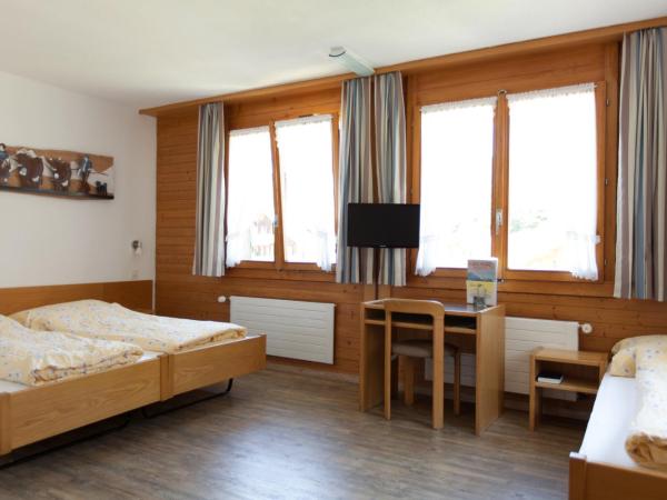 Hotel Edelweiss : photo 3 de la chambre chambre triple