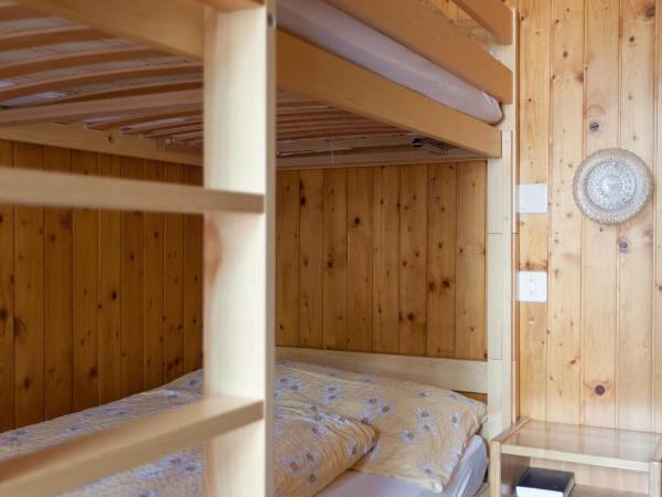 Hotel Edelweiss : photo 4 de la chambre chambre Économique avec lits superposés