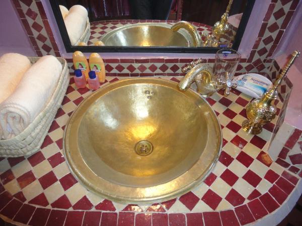 Dar Yanis : photo 4 de la chambre chambre double roses