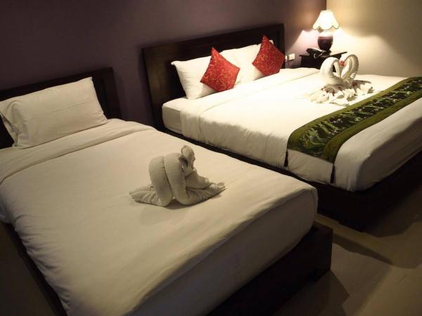 The Sun Terrace : photo 5 de la chambre chambre triple