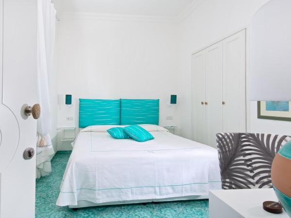 Relais Maresca Luxury Small Hotel & Terrace Restaurant : photo 3 de la chambre chambre double classique - vue sur intérieur