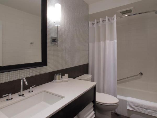 Hotel Manoir Victoria : photo 2 de la chambre chambre standard