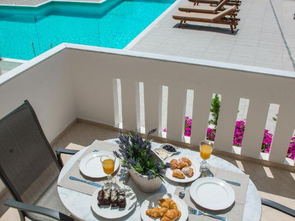 Lefkadio Suites : photo 3 de la chambre suite avec jacuzzi