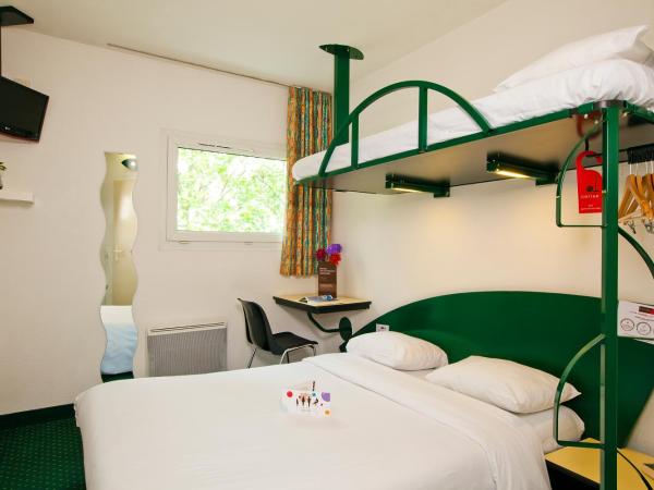 Hotel Cerise Nancy : photo 8 de la chambre chambre triple