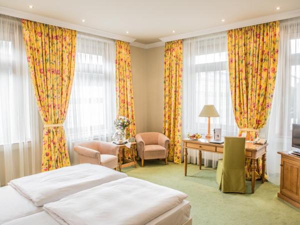 Central-Hotel Kaiserhof : photo 1 de la chambre chambre double supérieure