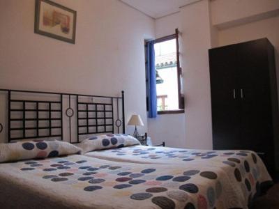 Pensión Los Arcos : photo 3 de la chambre chambre double ou lits jumeaux avec salle de bains privative