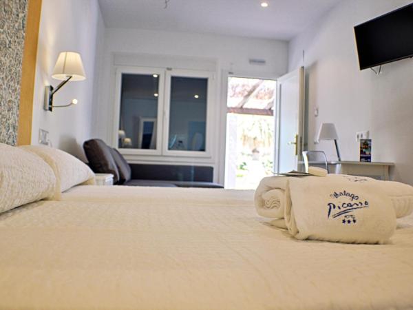 Hotel Malaga Picasso : photo 5 de la chambre chambre double ou lits jumeaux supérieure - vue sur piscine