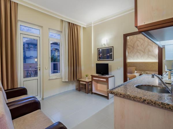 May Flower Apart Hotel : photo 10 de la chambre appartement avec terrasse