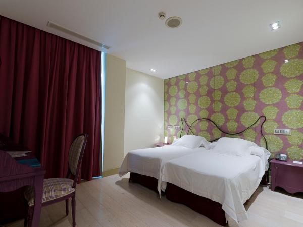 Hotel Santo Domingo : photo 7 de la chambre chambre double ou lits jumeaux supérieure avec balcon