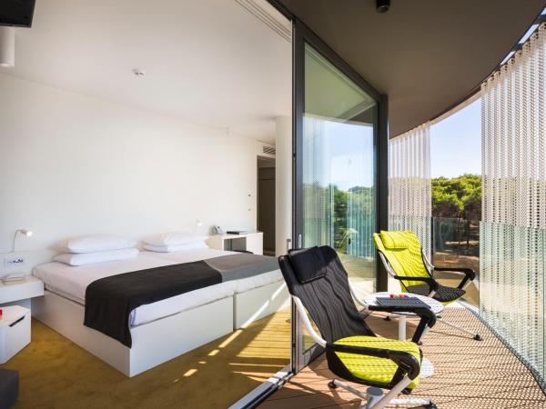 Maistra Select Family Hotel Amarin : photo 2 de la chambre grande chambre double ou lits jumeaux avec canapé-lit