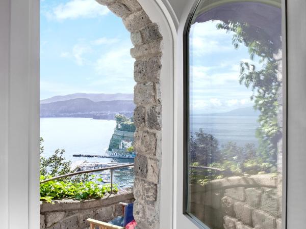 Maison La Minervetta : photo 3 de la chambre hébergement - dépendance