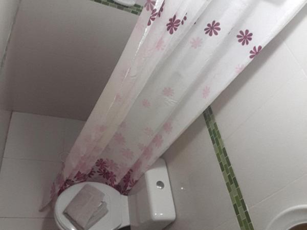 Hotel Pousada Clínicas Valente : photo 8 de la chambre dortoir pour femmes 4 lits avec salle de bains intégrée