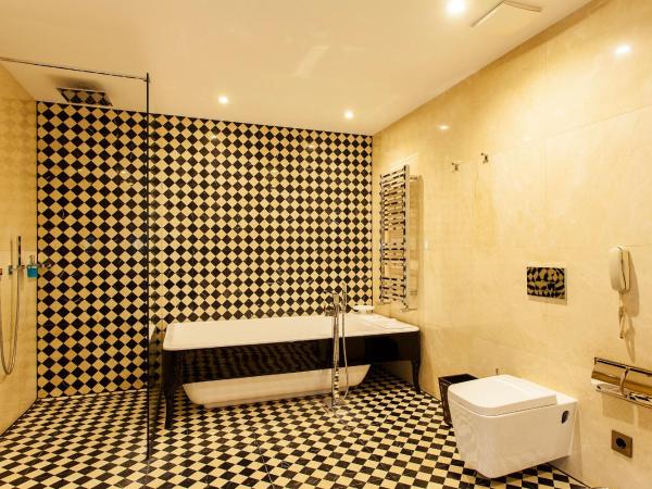 Quentin Boutique Hotel : photo 7 de la chambre suite familiale