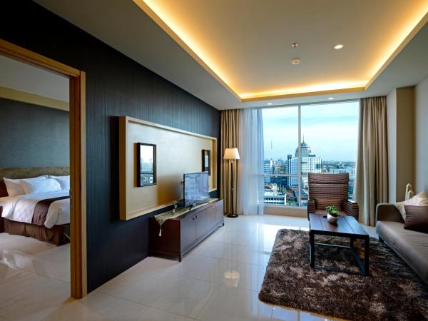 Aria Centra Surabaya : photo 5 de la chambre suite