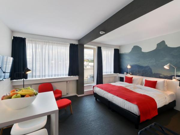 Home Swiss Hotel : photo 2 de la chambre chambre double avec terrasse