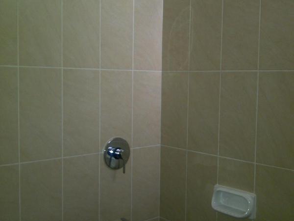 Ndalem Suratin Guesthouse : photo 3 de la chambre chambre familiale