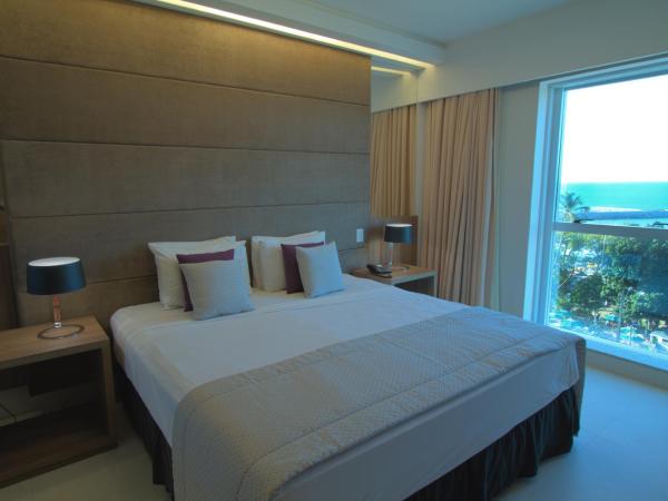 Hotel Beira Mar : photo 4 de la chambre suite avec baignoire spa