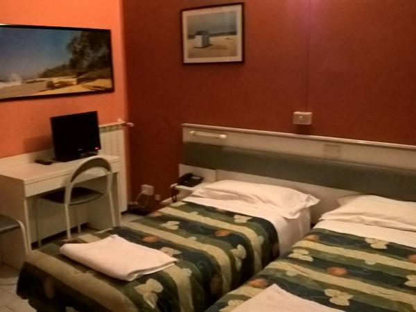 Hotel Del Sole : photo 2 de la chambre chambre double ou lits jumeaux