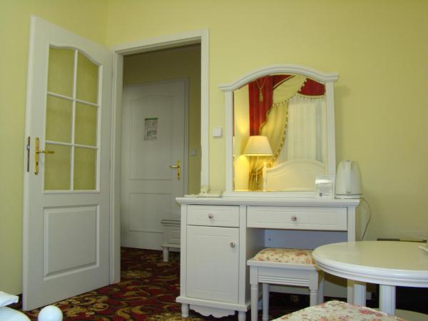 Hotel Saint Petersburg : photo 7 de la chambre suite classique