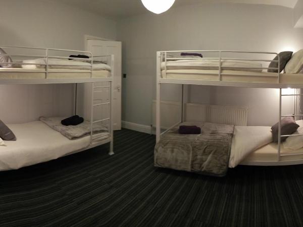 Old Trafford Guest House : photo 2 de la chambre chambre quadruple standard