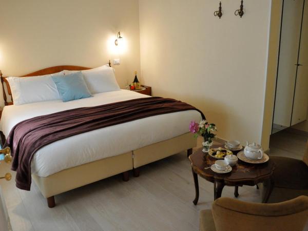 Casa Ardizzoni : photo 7 de la chambre chambre double ou lits jumeaux avec salle de bains privative