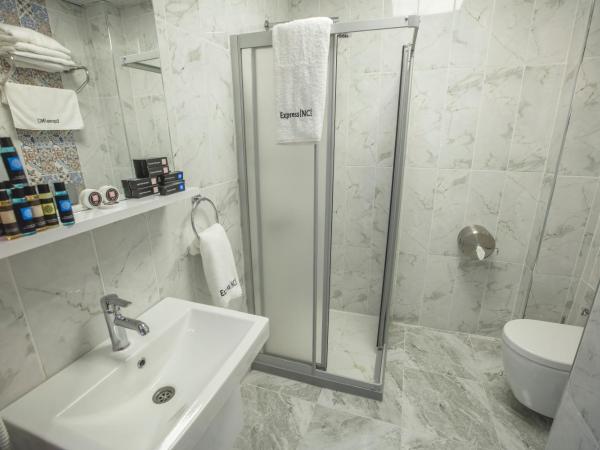 Express İnci Hotel : photo 5 de la chambre chambre deluxe double ou lits jumeaux