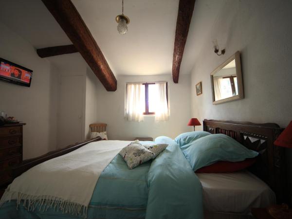 Maison De L'Orb : photo 2 de la chambre chambre double - vue sur jardin