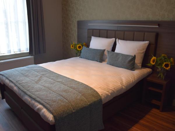 OZO Hotels Armada Amsterdam : photo 1 de la chambre petite chambre double - vue sur canal